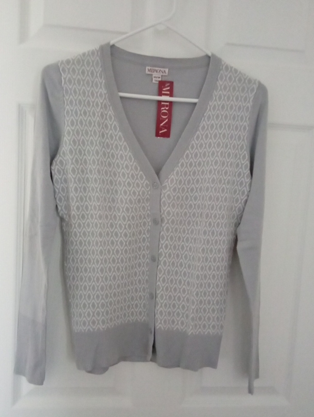 Merona Light Gray V-Neck Button Front Cotton Blend Cardigan with Geometric Knit